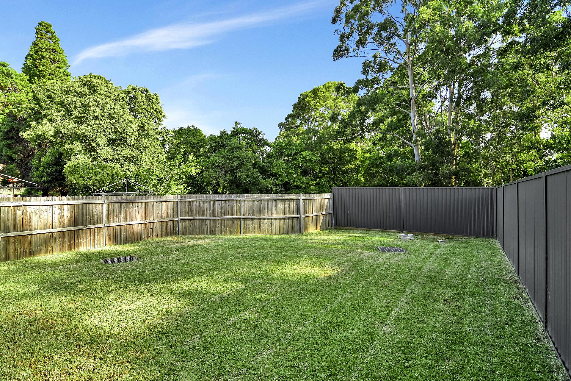 18 Yates Avenue, 18 Yates Avenue - Thumbnail 2