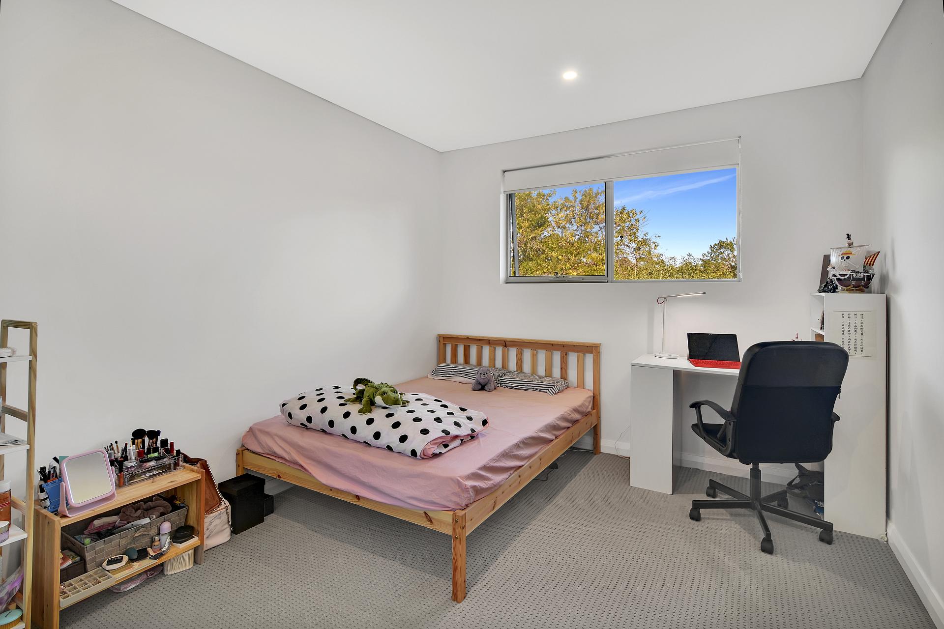 18 Yates Avenue, 18 Yates Avenue - Thumbnail 4