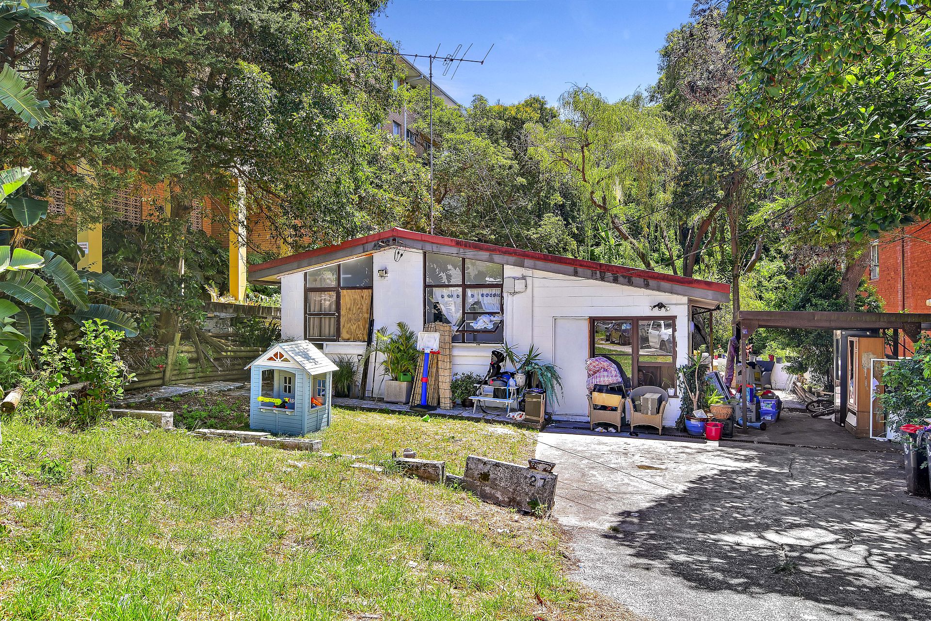 27 Redman Road, 27 Redman Road - Thumbnail 3