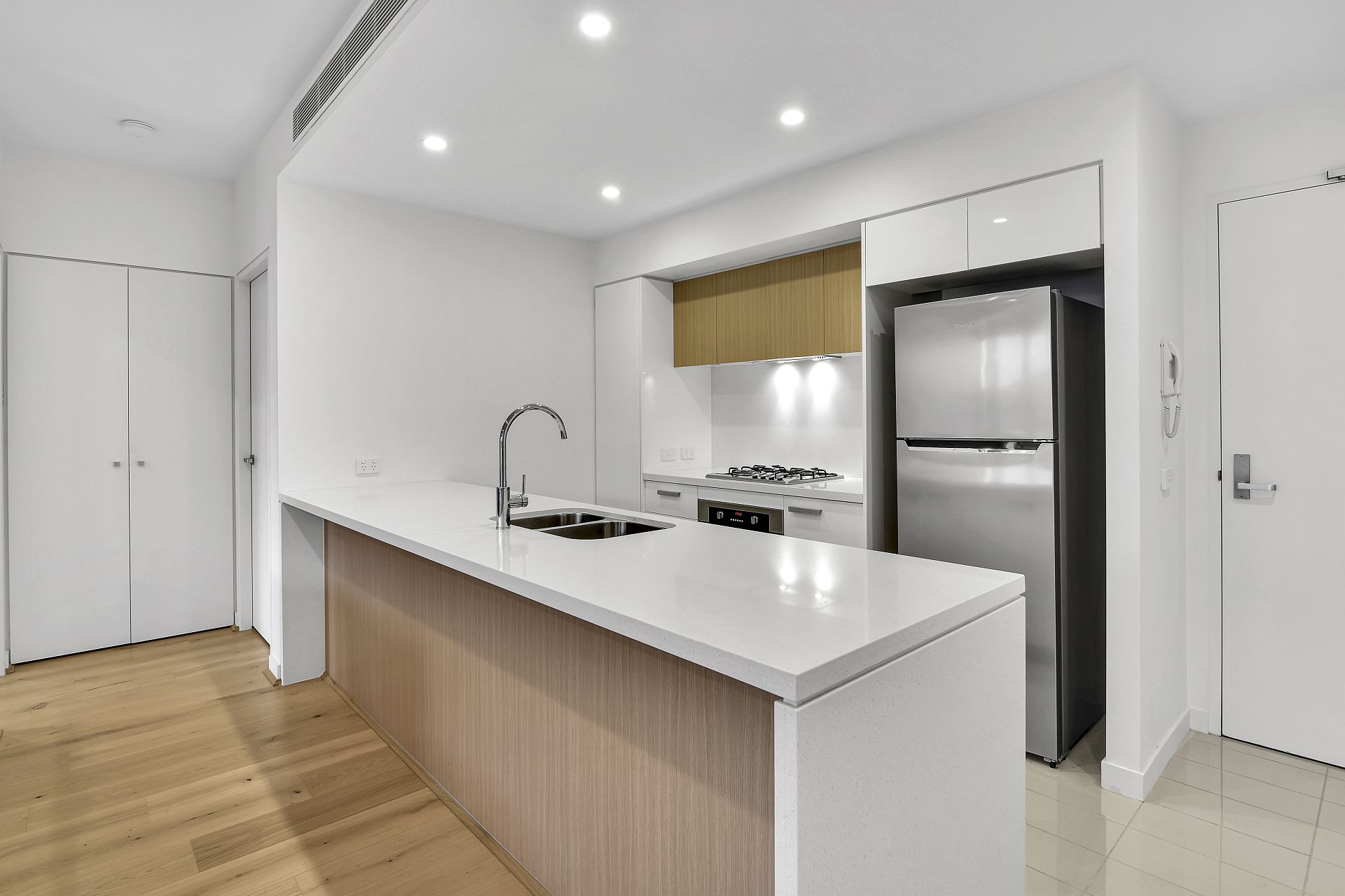 304N/2 Lardelli Drive, Ryde, Ryde - Thumbnail 3